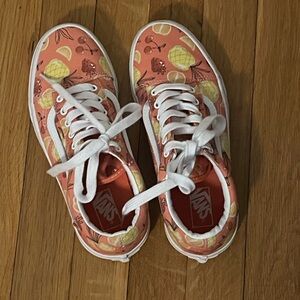Girls 4y Pink Vans with fruit
